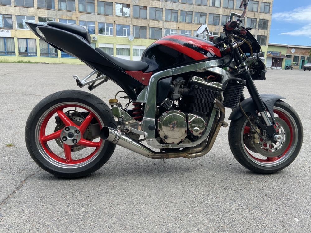 Suzuki gsxr 1100