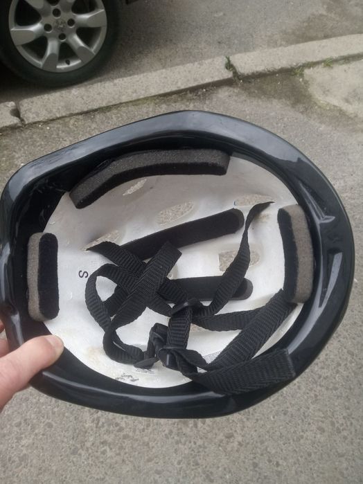 Велосипедний шолом