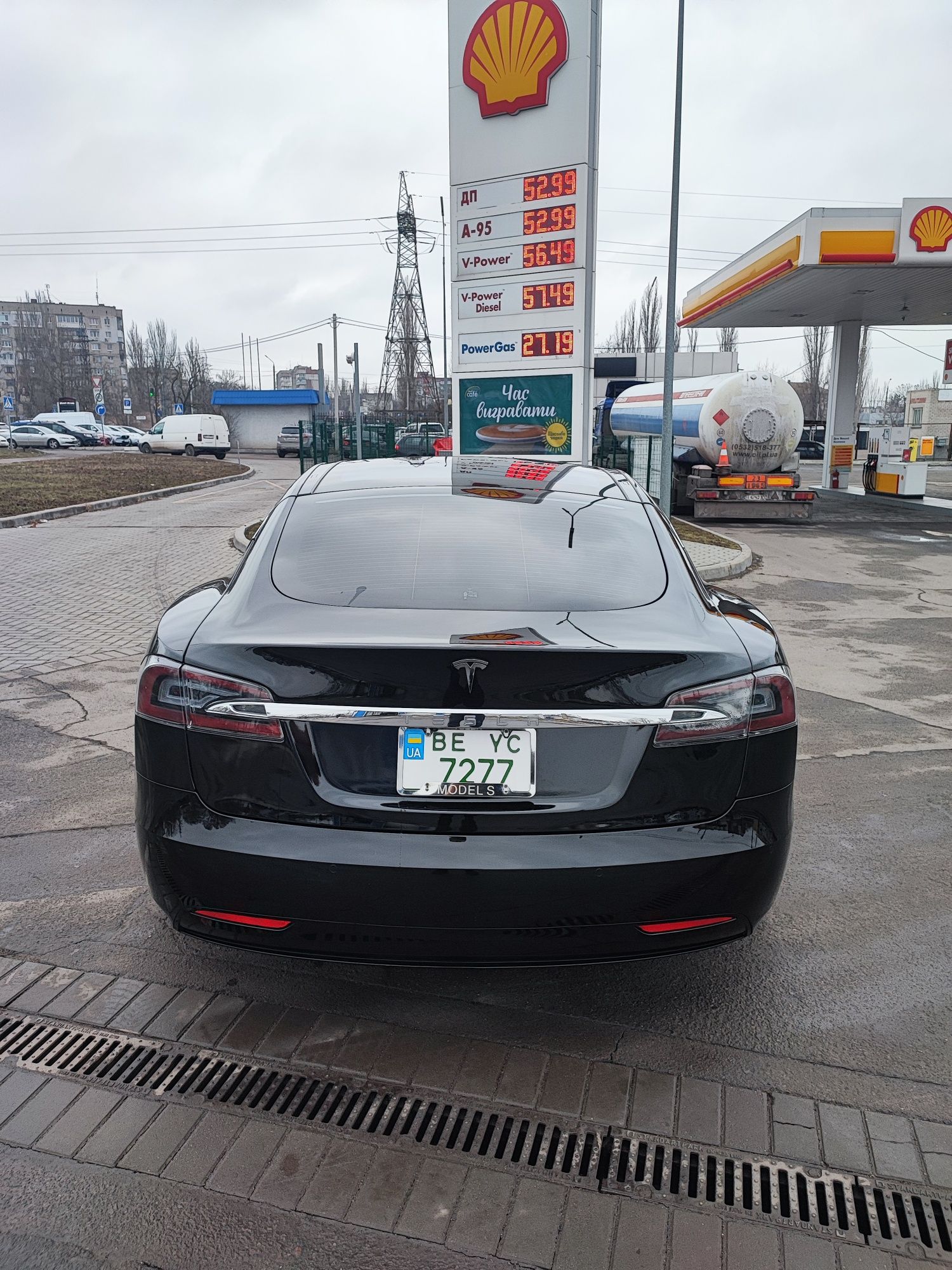 Tesla model s p100d