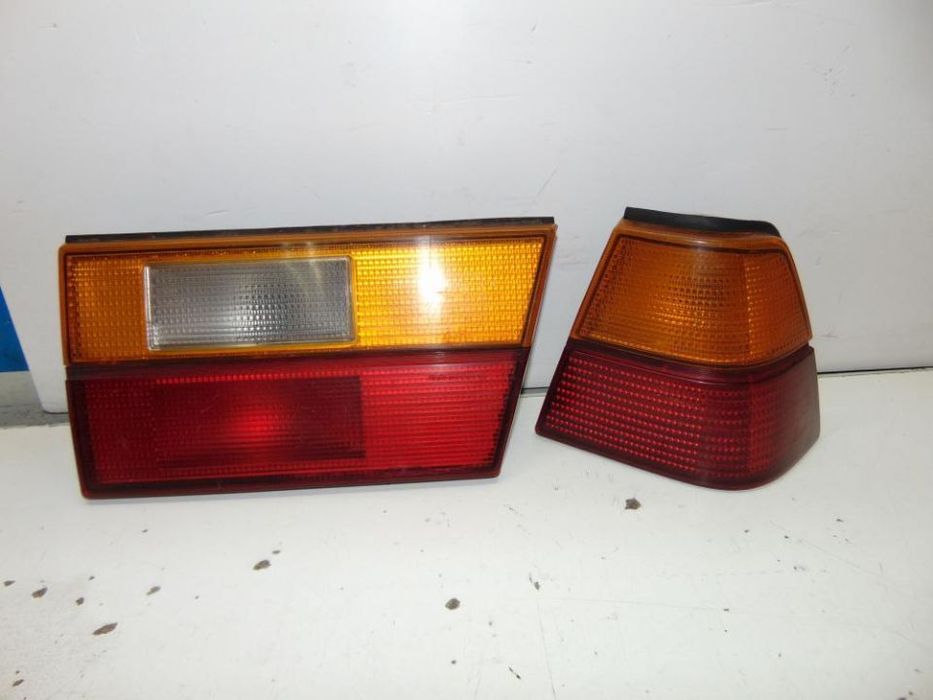 VW Passat modelo antigo farolins