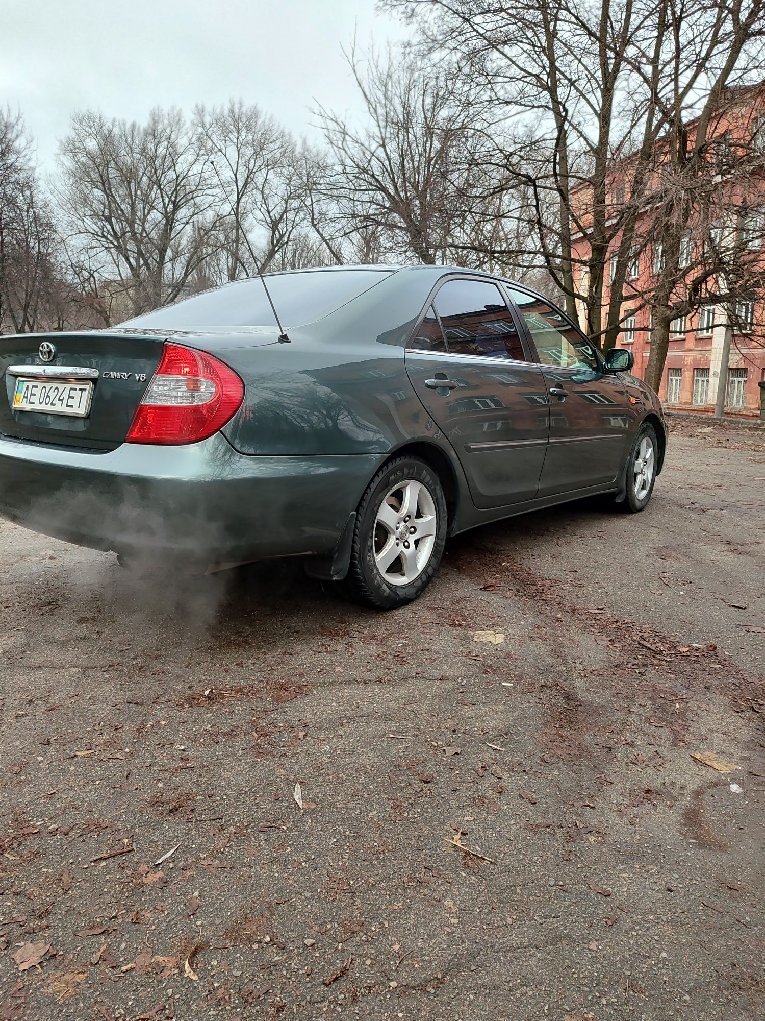 Тойота камрі 3.0 автомат