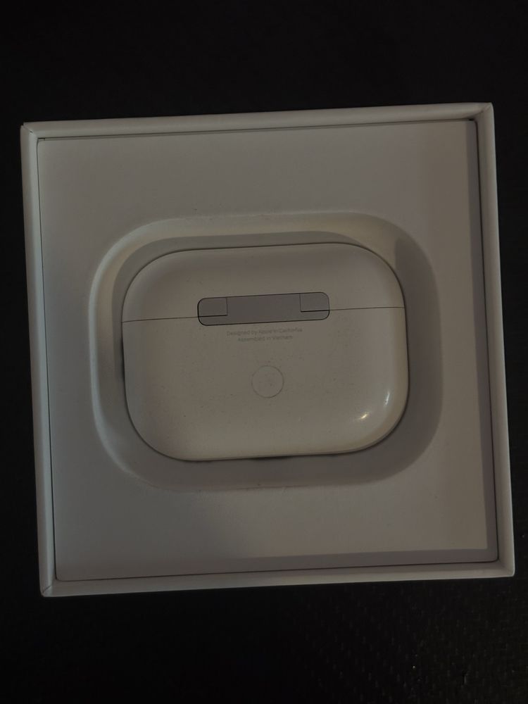 Oryginalna sluchawka AIRPODS PRO 2 GEN. z etui Lightning z Mag safe