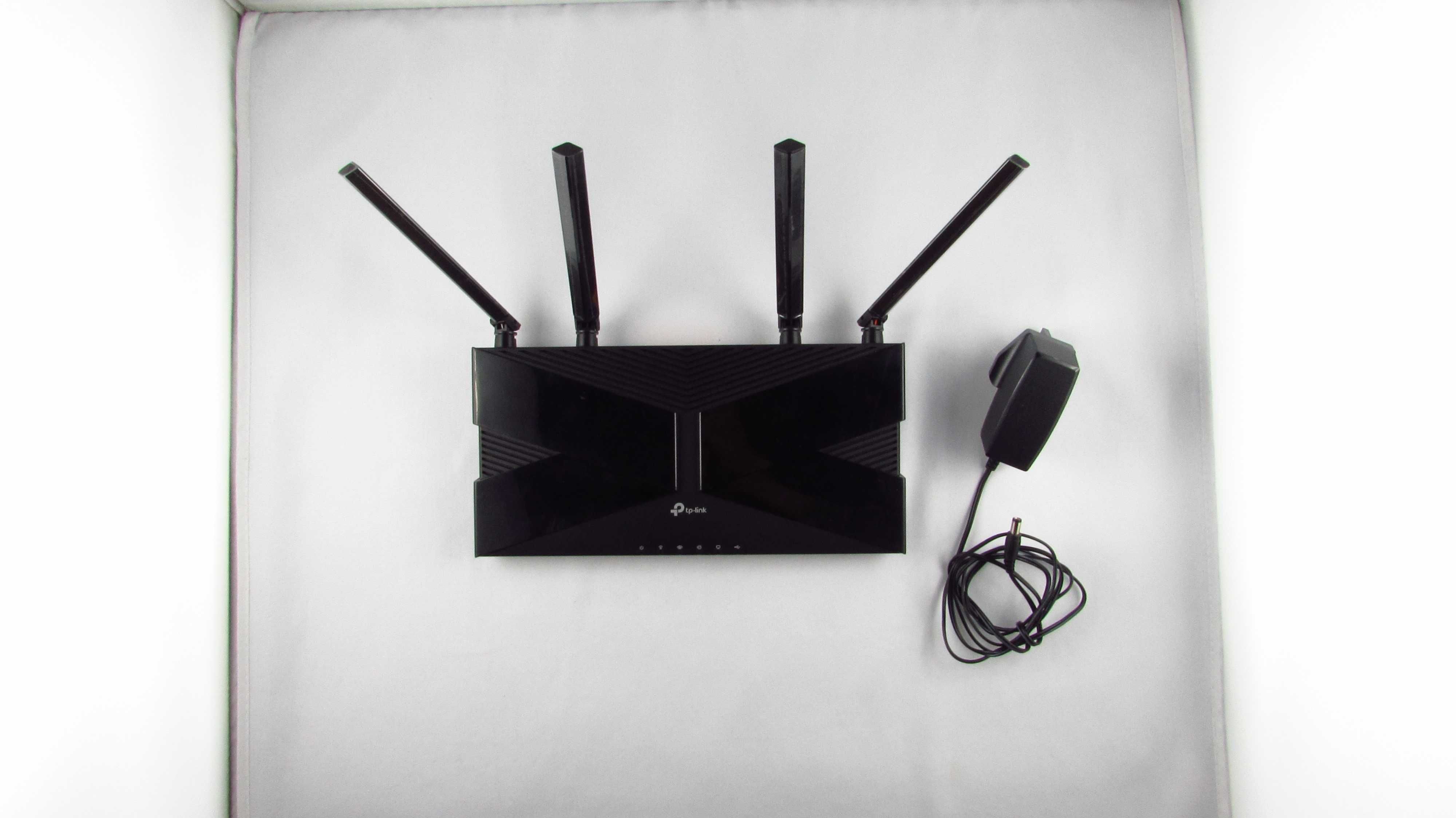 TP-LINK - Router EX220 (1800Mb/s a/b/g/n/ac/ax)