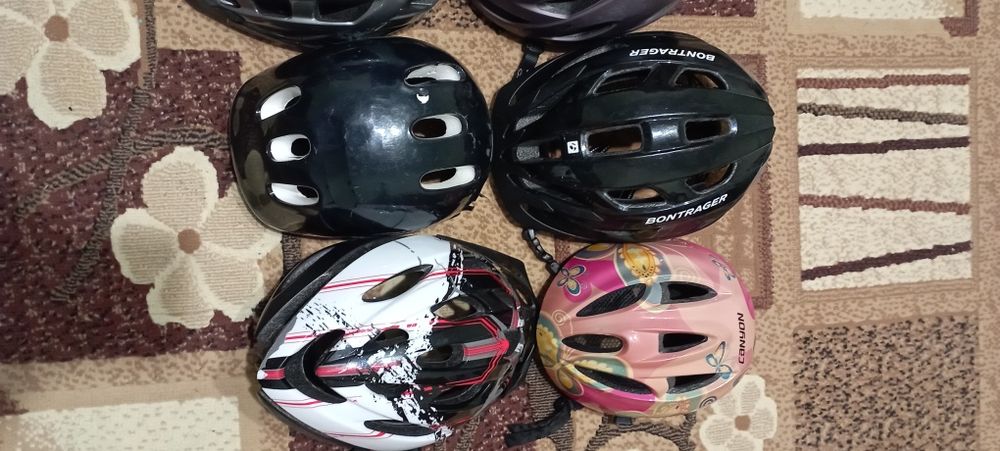 Продам велосипедний шолом