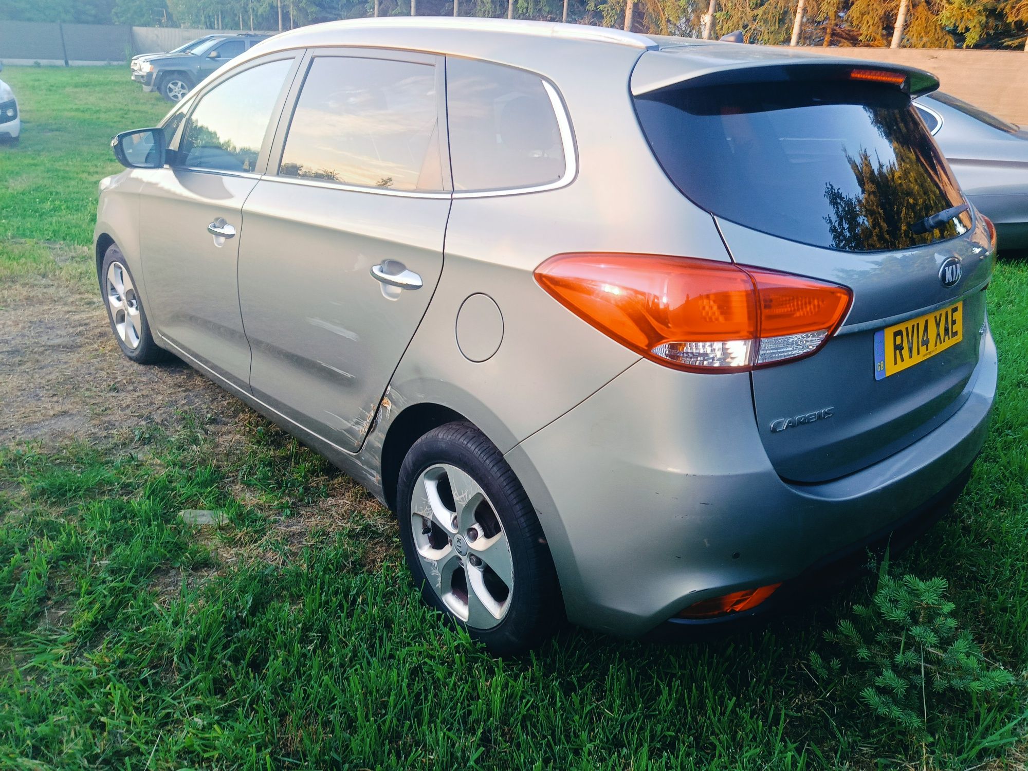Kia carens 1.7 crdi automat anglik