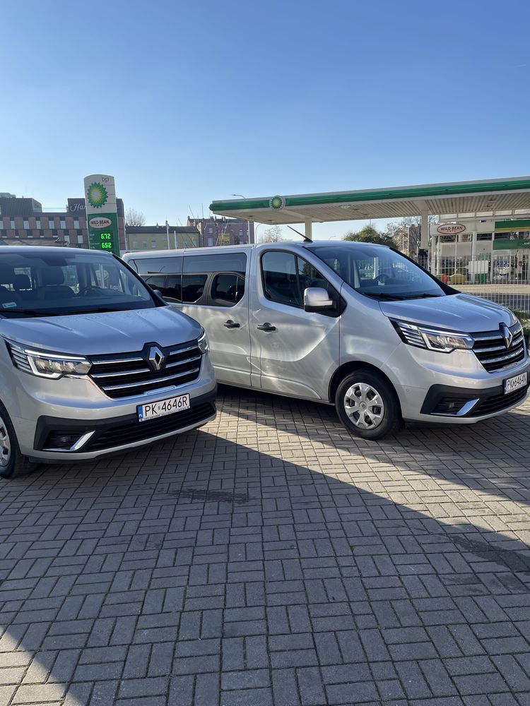 Wynajem busa busów 9-osobowych