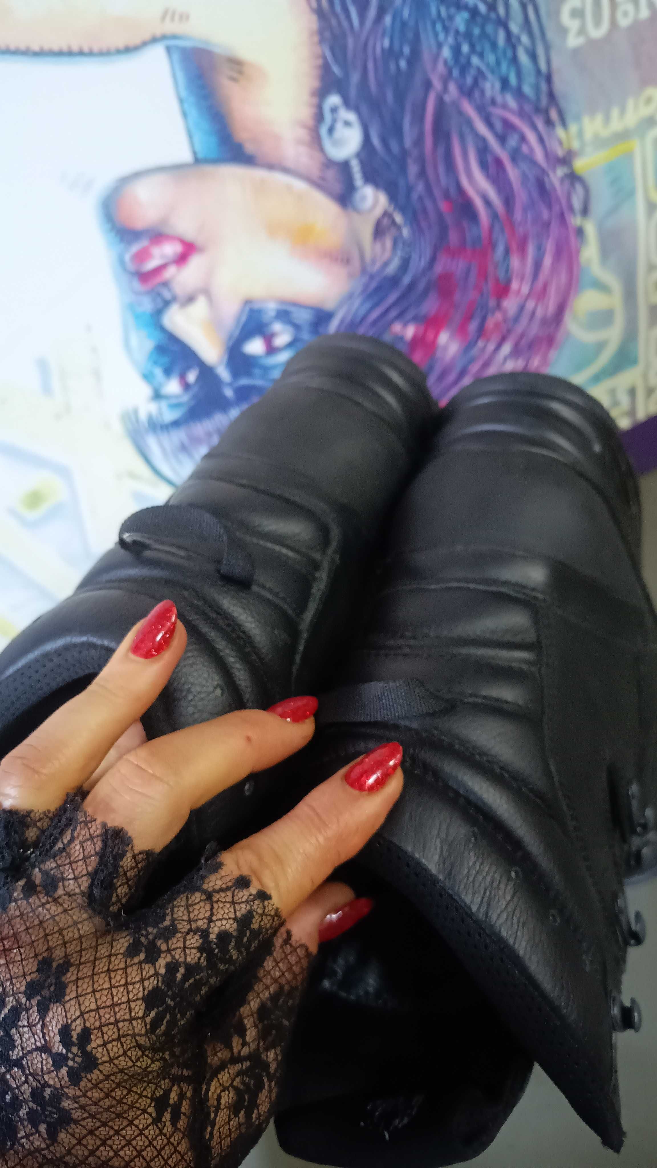 Sprzedam buty kontrakt Meindl ,pełna skóra ,czarne :)