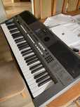 Yamaha keyboard PSR E443