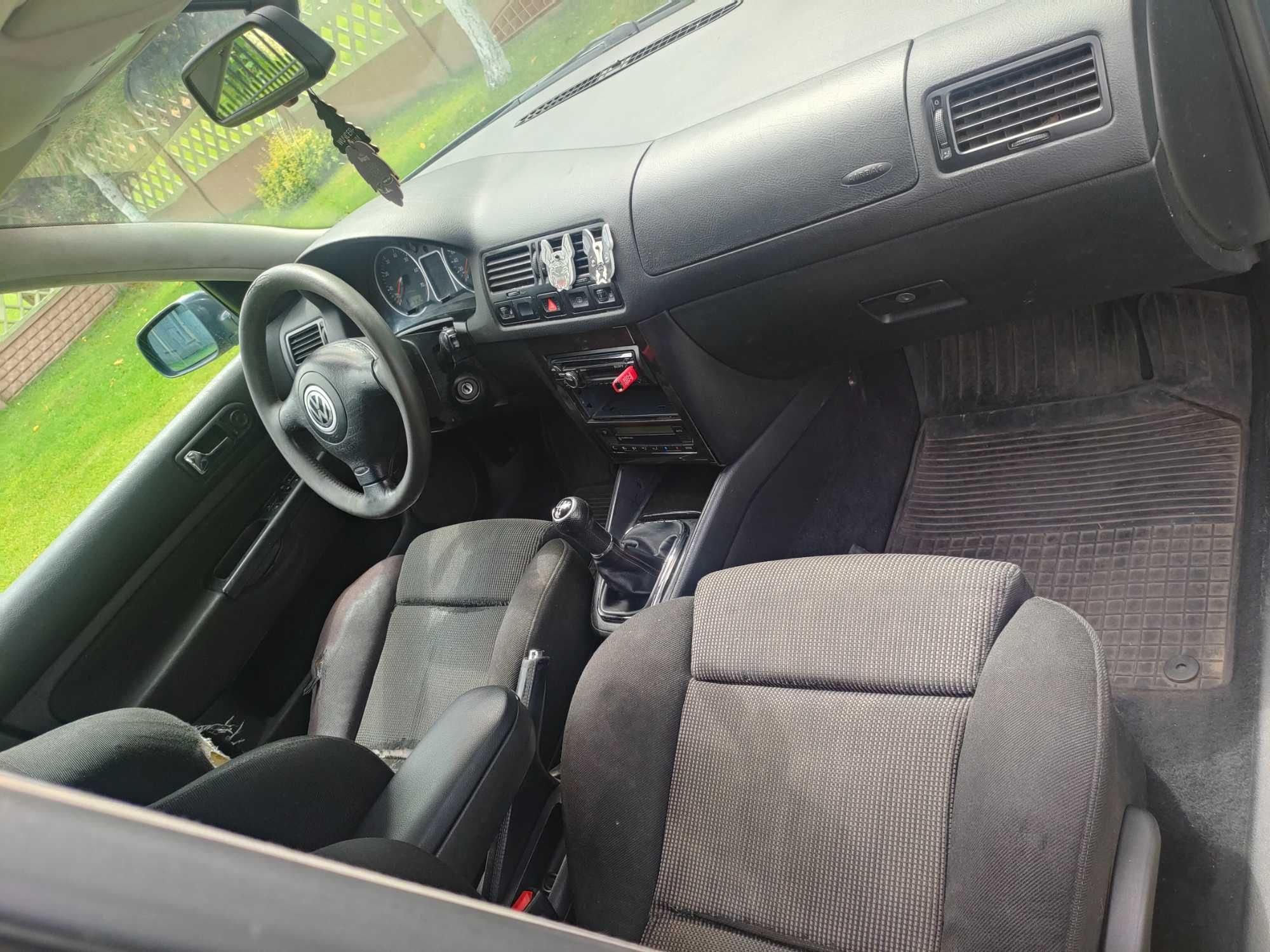 Golf 4 2.3 vr5 LPG