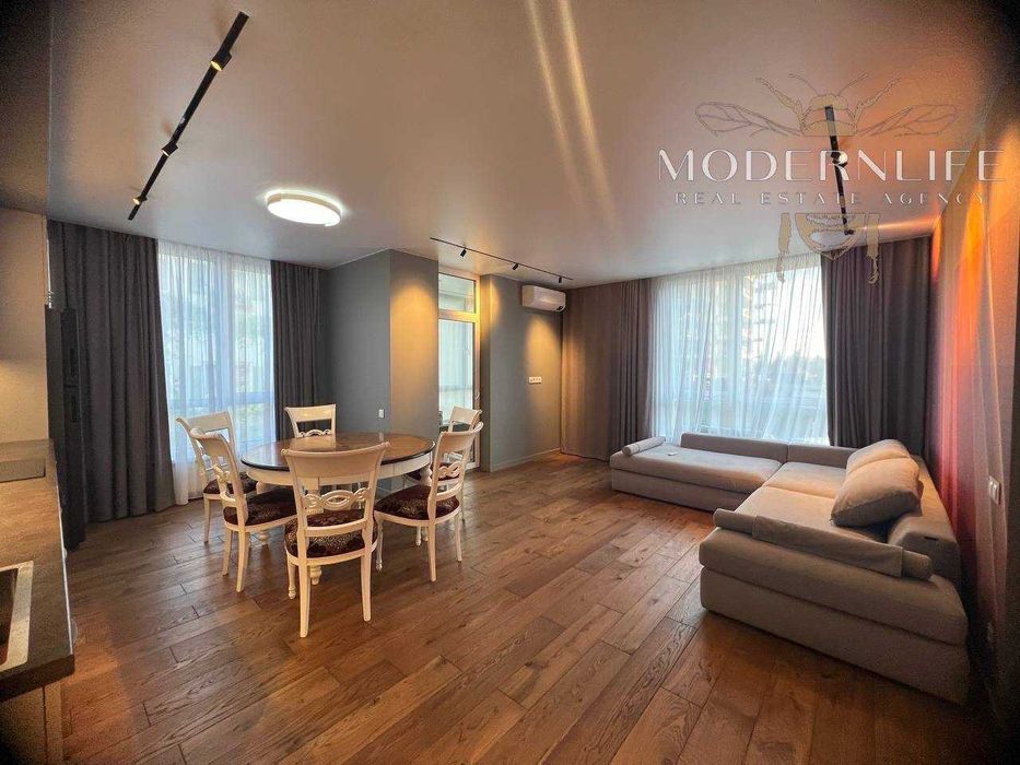 Файна Таун Продаж 3  кімнатної квартири