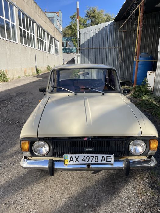 АЗЛК 412  1.5 Гаражное хранение
