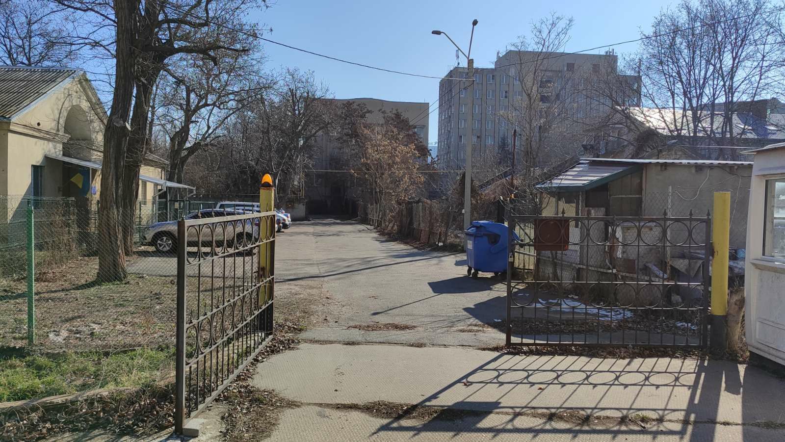 Продам отдельно стоящее помещение Мечникова 25  соток