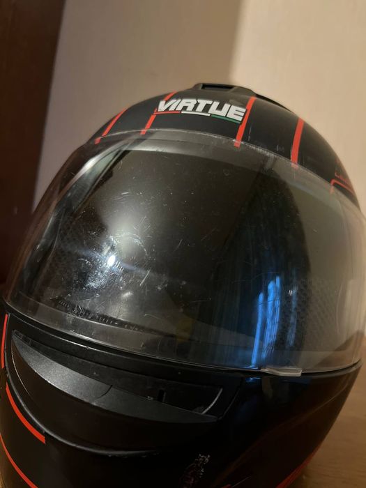 Мото шолом VIRTUE