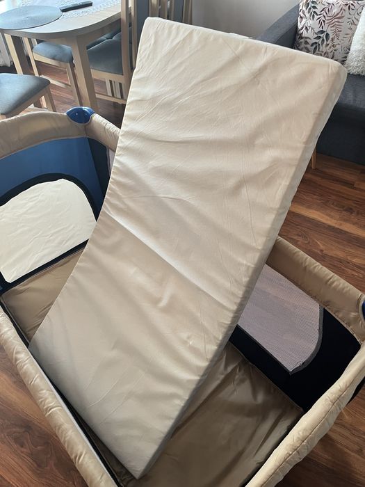 Łóżeczko turystyczne