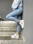 Кроссовки Nike Air Force 1 белые женские кожаные Nike Air Max SB Dunk