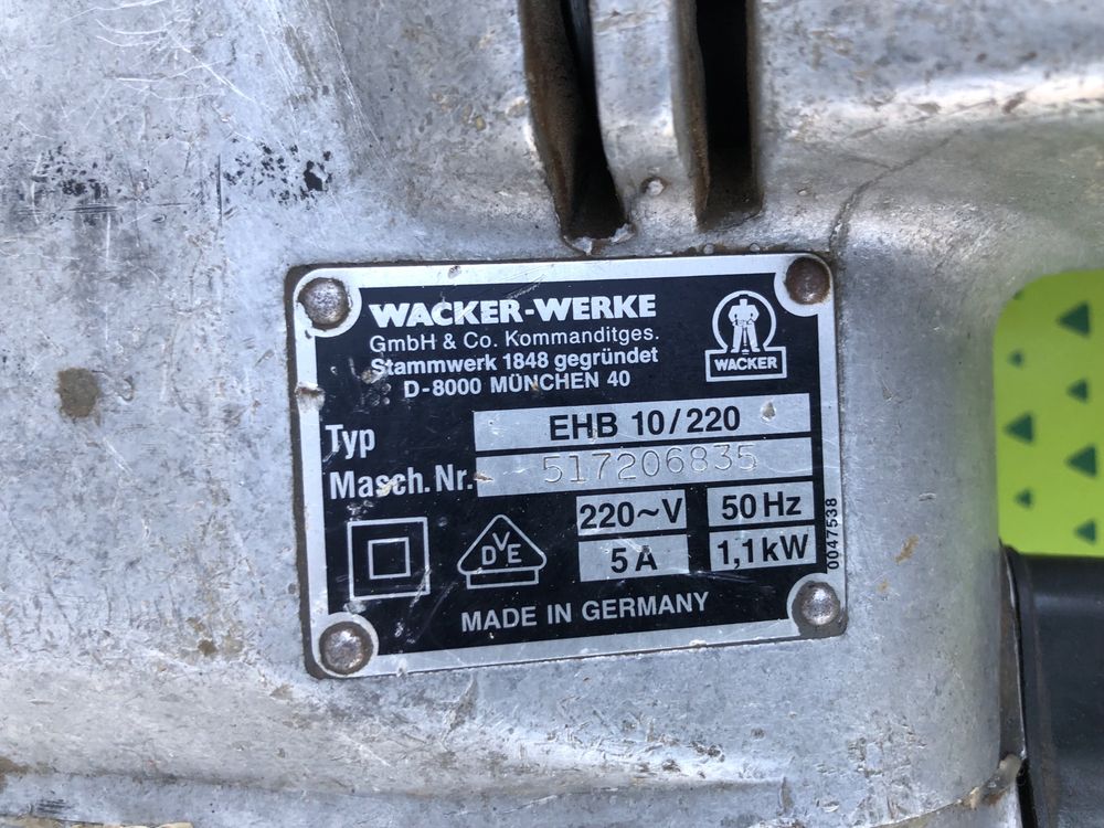 Młot wyburzeniowy WACKER EHB 10/220- 1.1KW