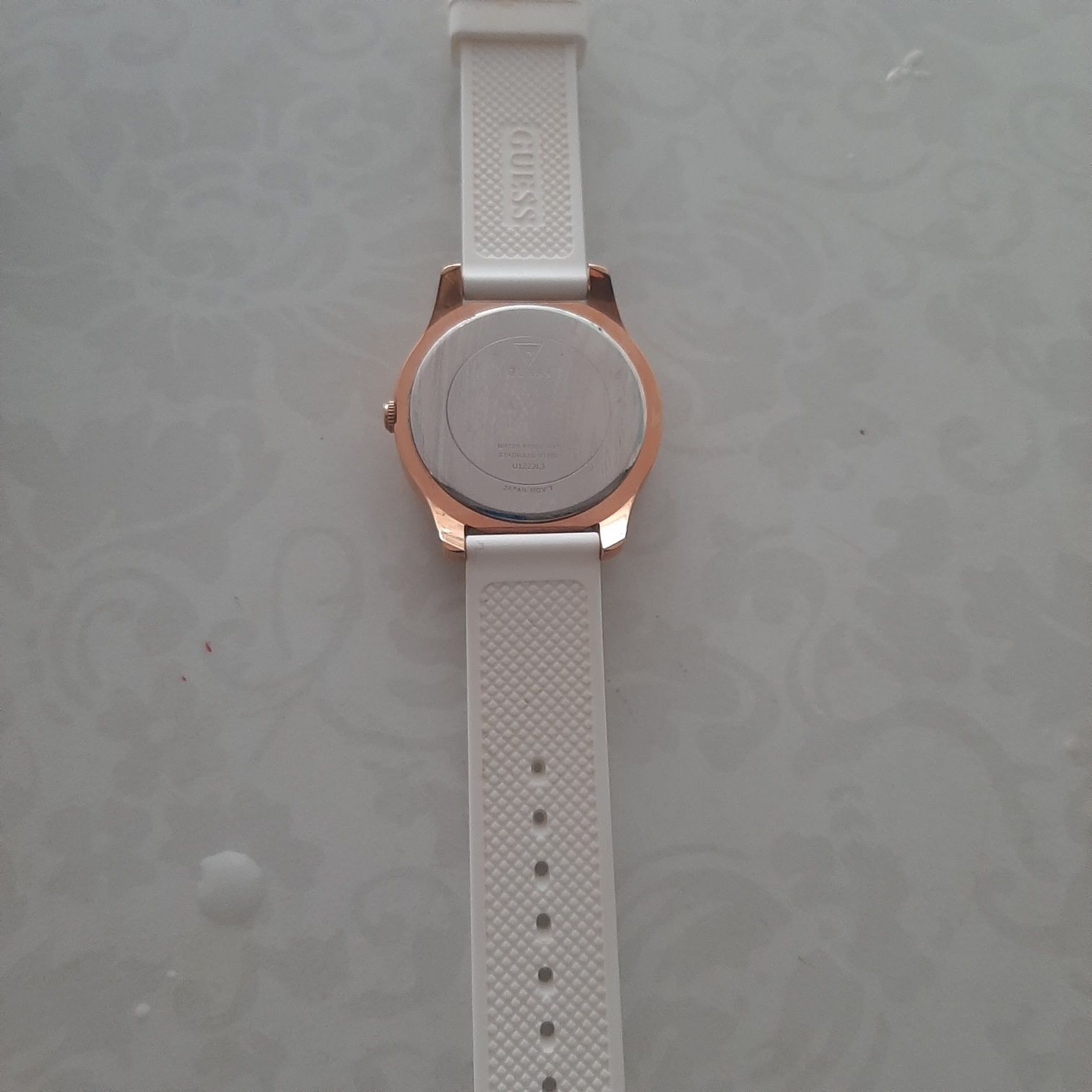 Guess Rose Gold damski zegarek