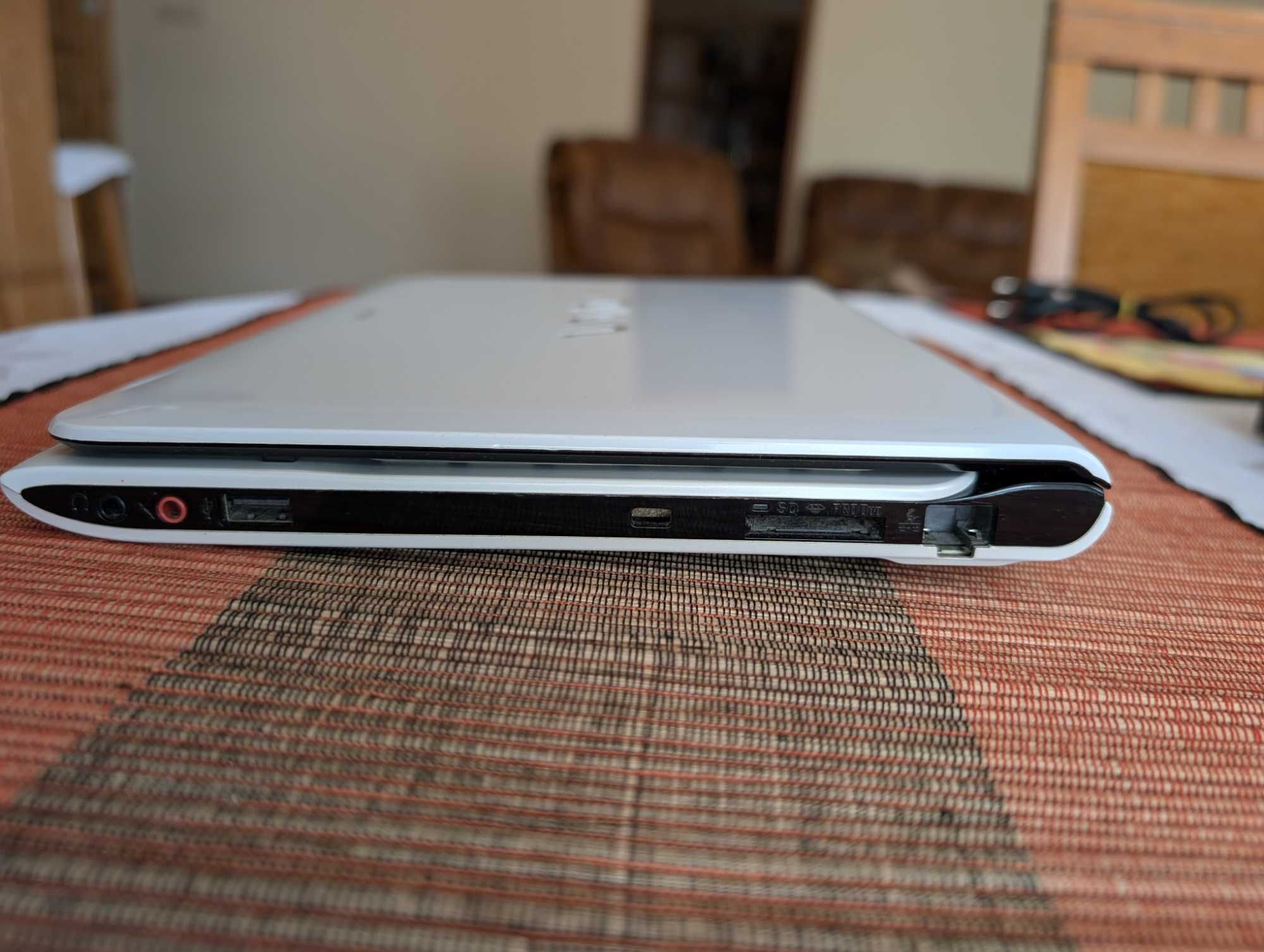 Laptop Sony SVE1112M1EW, 11,6"