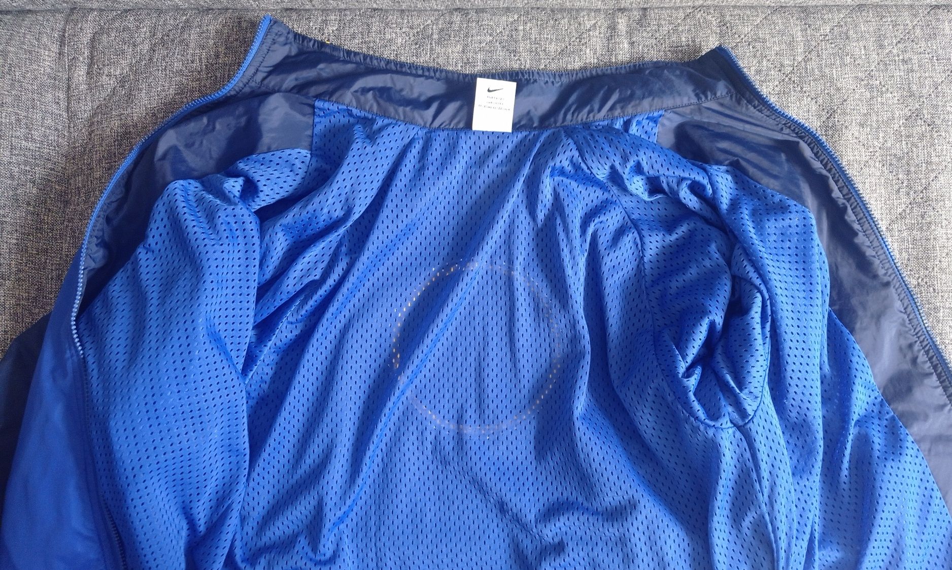 Bluza kurtka lekka wiatrówka  sportowa Nike