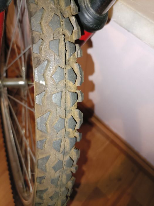 Bicicleta como nova, usada poucas vezes