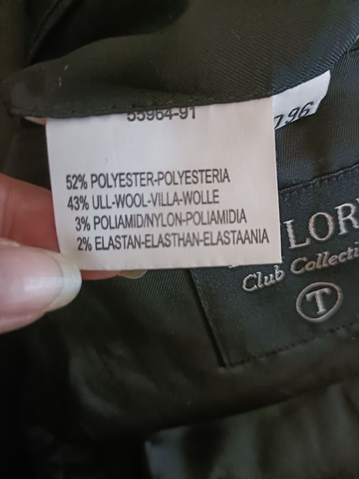 Czarna klasyczna męska marynarka