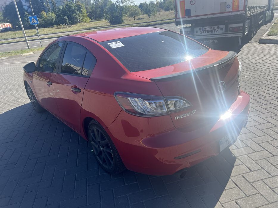 Мазда 3 комплектация топ