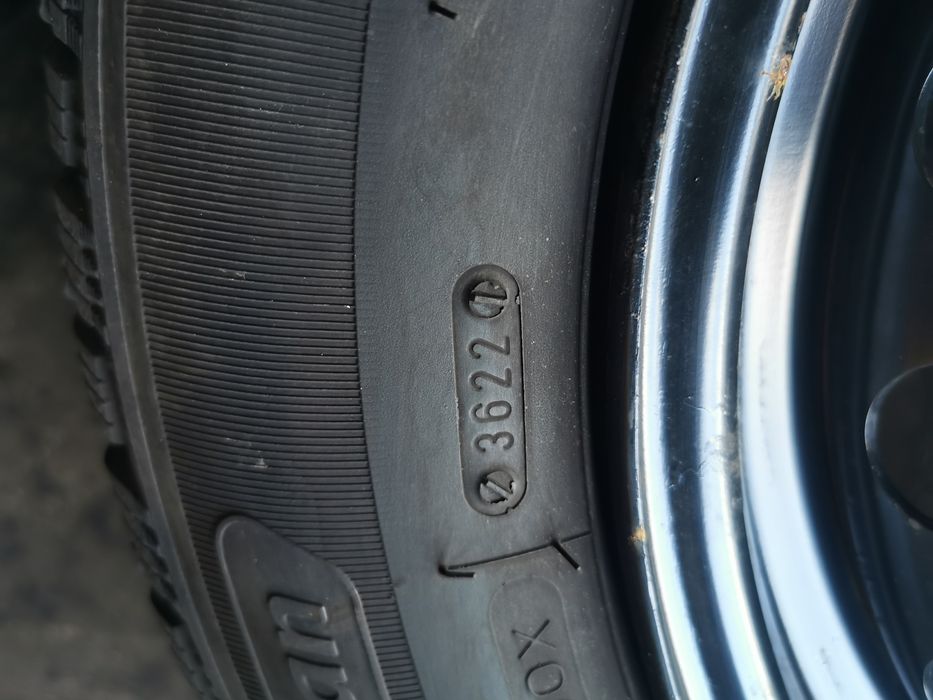 Witam serdecznie posiadam na sprzedaż Koła reno 4x100