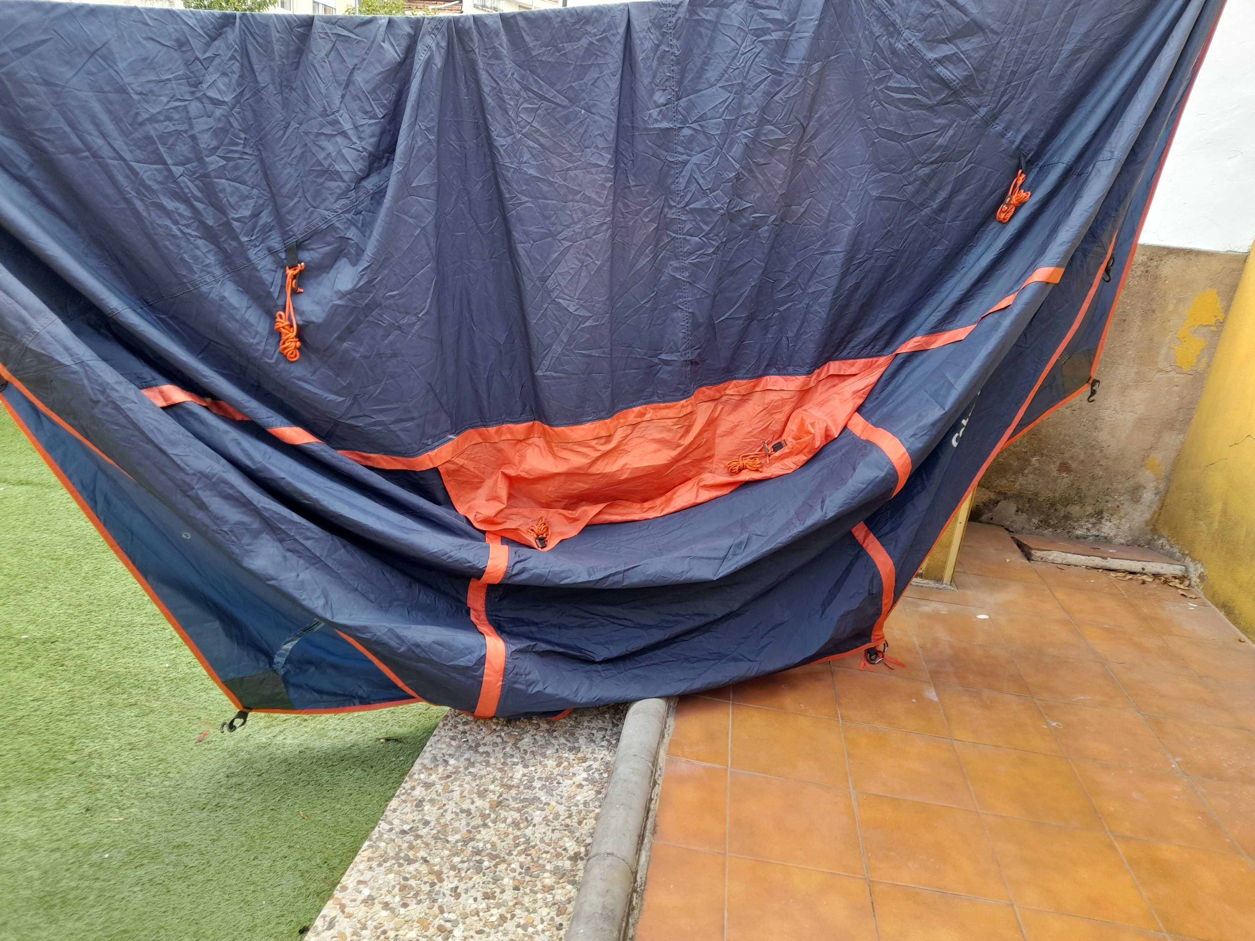 Tenda de campismo para 4 pessoas  Campingaz