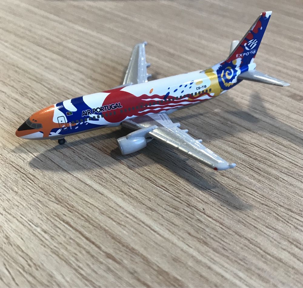 Modelo Herpa TAP Boeing 737-300 “Expo98”