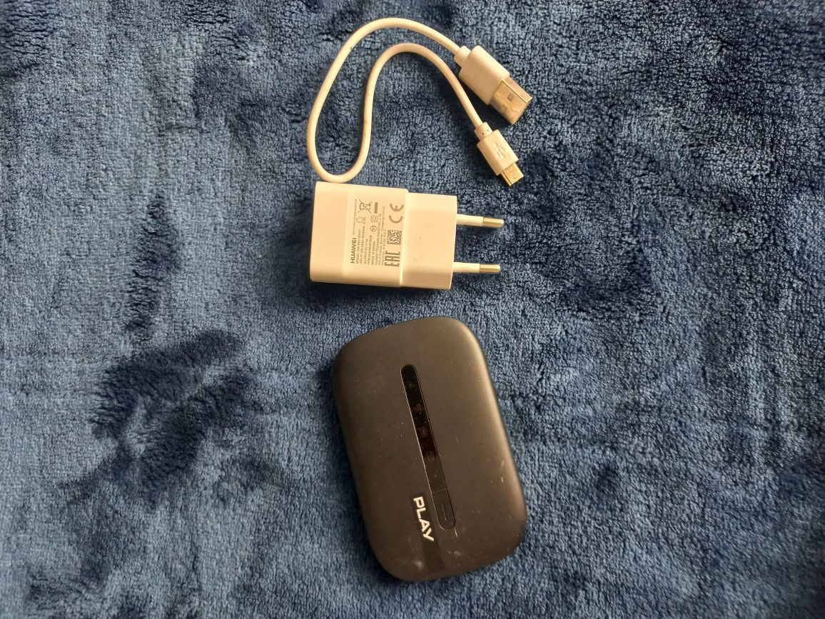 Mobilny router wifi Huawei E5330 modem sprawna bateria ładowarka