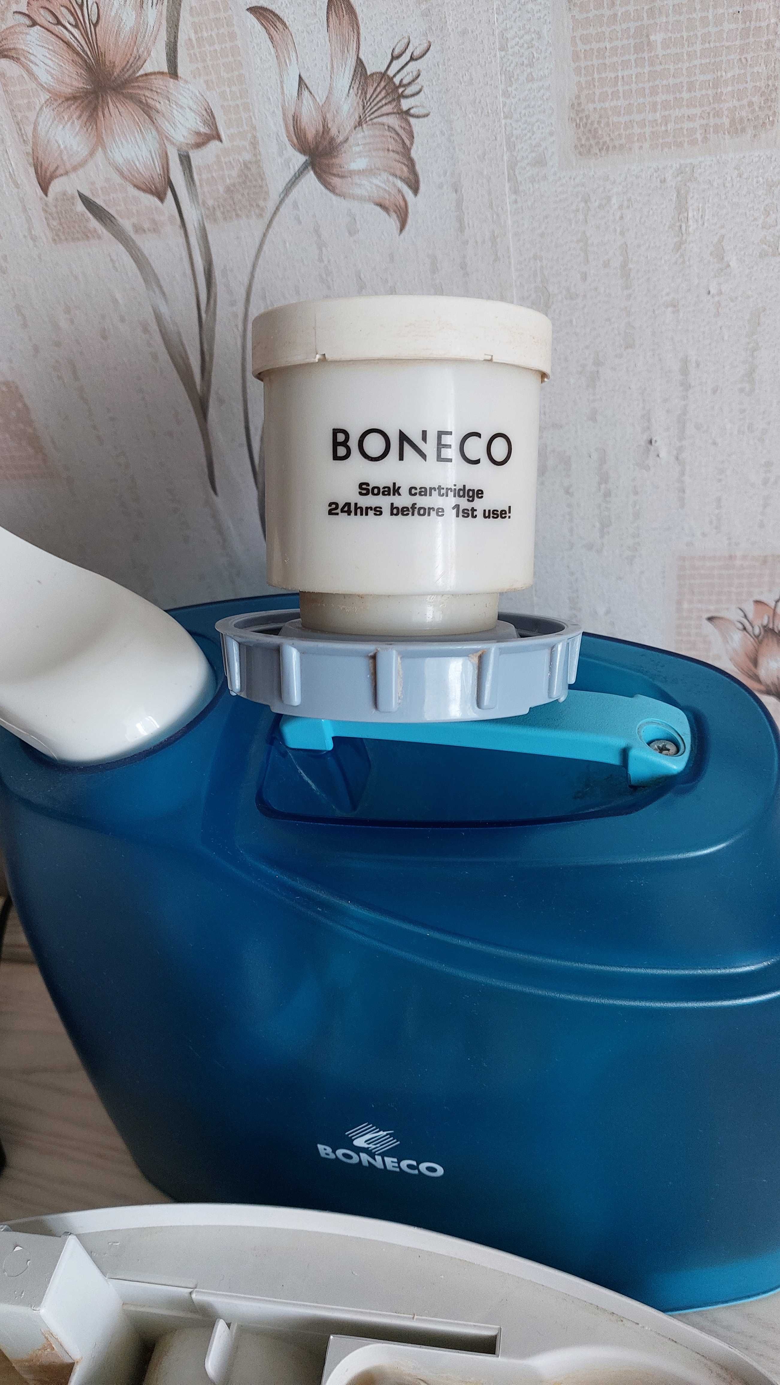 Продам зволожувач повітря BONECO 7135