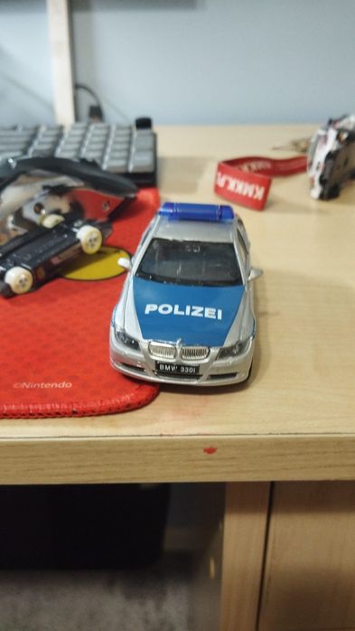 Auto policyjne zabawka