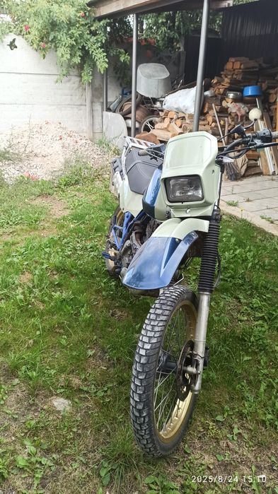 Suzuki DR 600  в