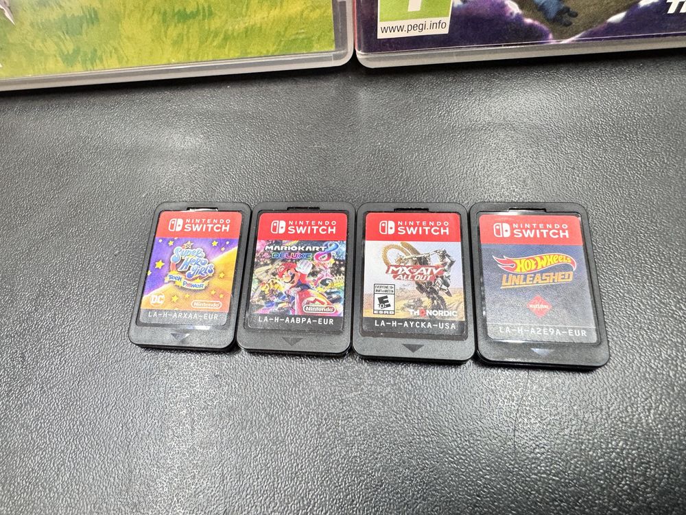 Ігри Nintendo Switch Mario Kart 8 Delux