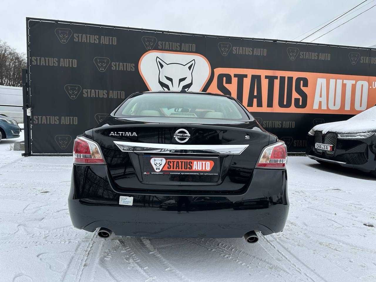 Nissan Altima 2015 року