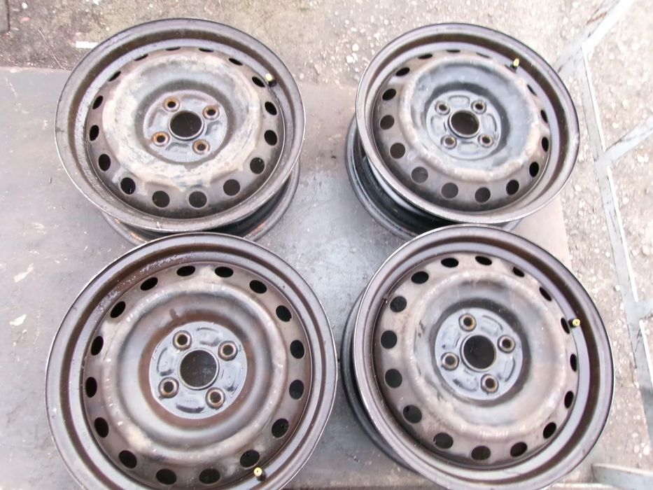 FELGA FELGI STAL 15 CALI TOYOTA YARIS II   III   4X100