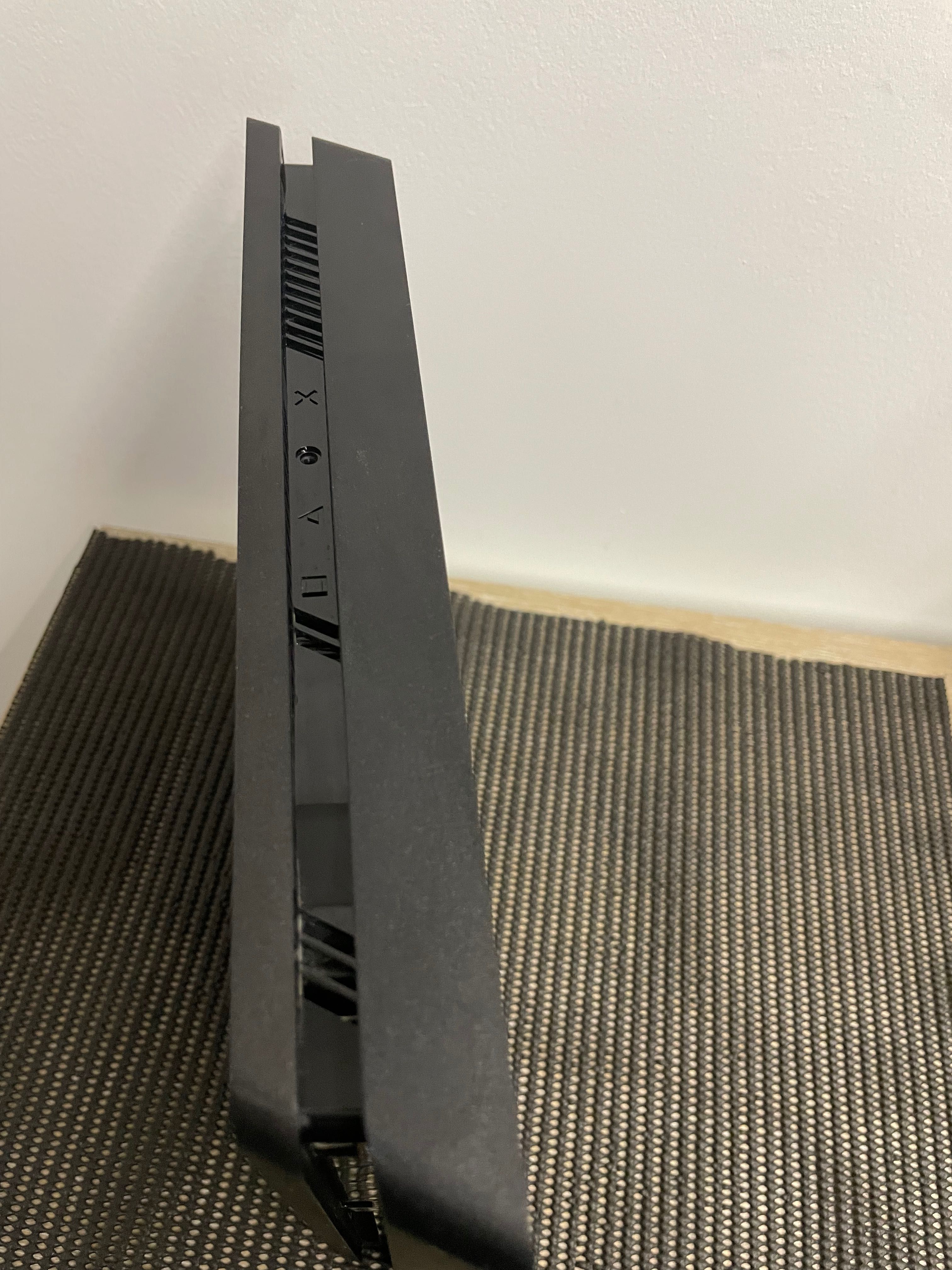 PlayStation 4 slim 1T