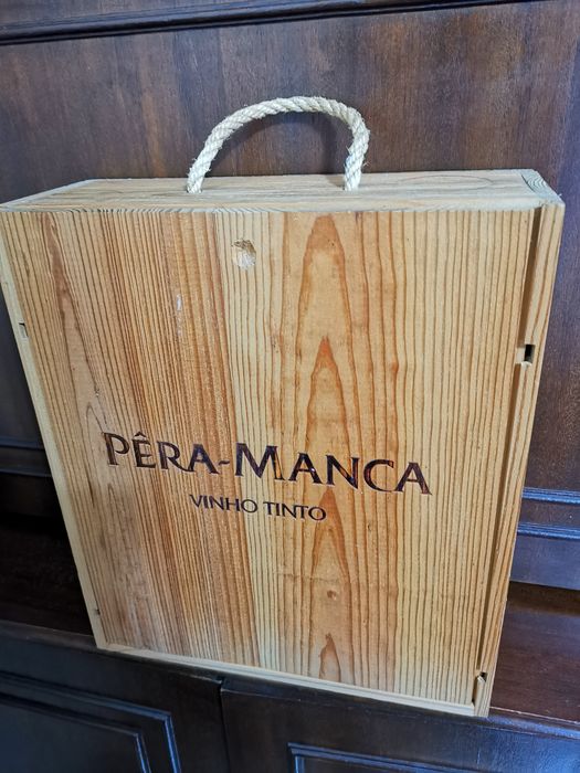 Mesa desmontável de degustação