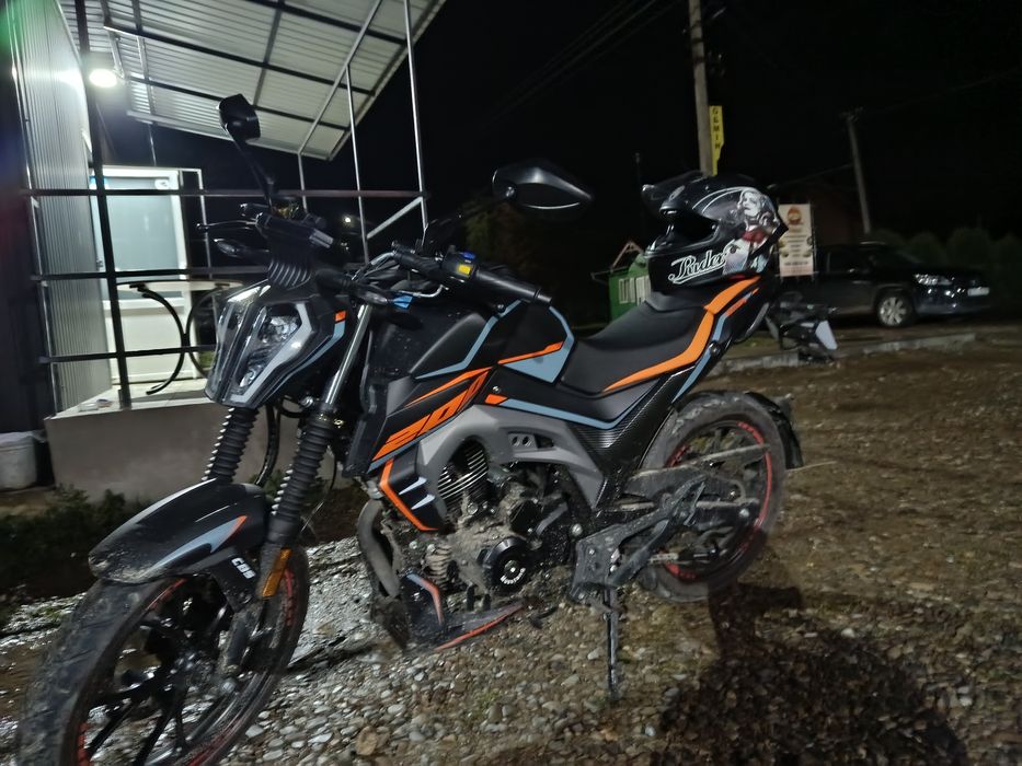 Продаю мустанг ст 200