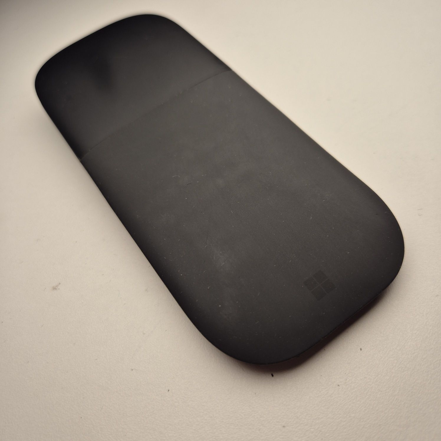 Myszka bezprzewodowa Microsoft ARC Mouse Czarna