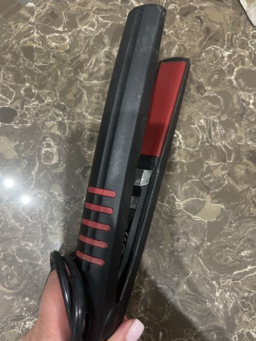 Продам утюжок для волос Gama