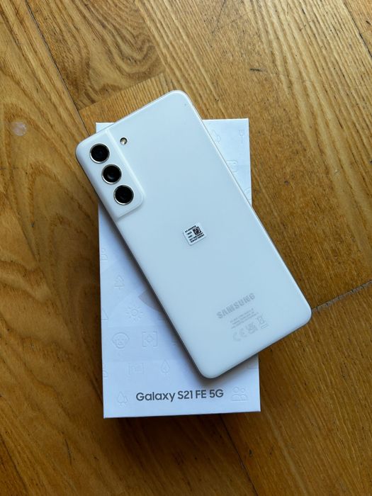 Samsung Galaxy S21 FE 5G 128/6 GB biały – Stan bardzo dobry