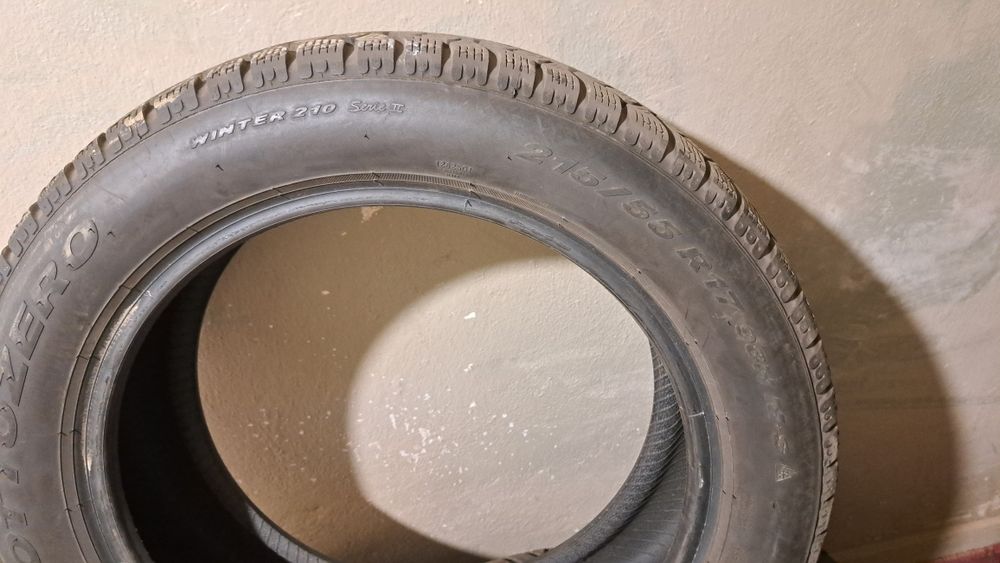 215/55R17 98H Pirelli Sotto Zero II Passat SuperB Camry