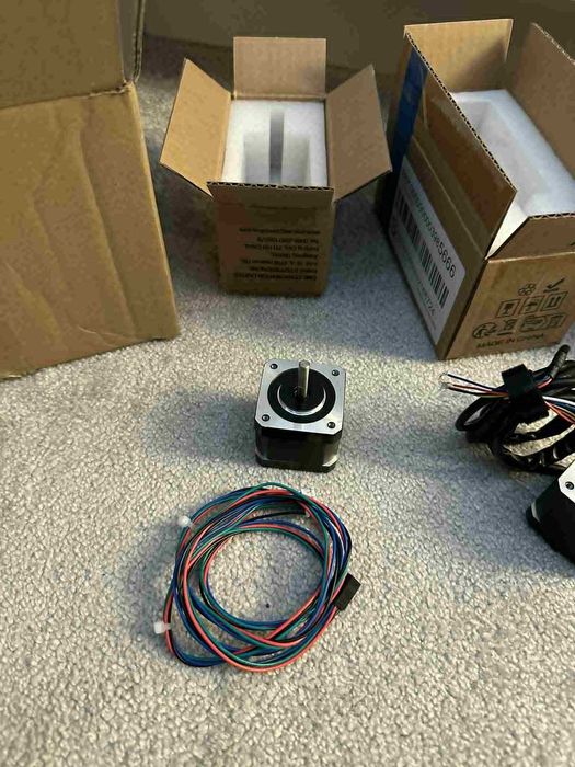 Silniki krokowe NEMA 17 – 3x z ENKODER zamknięta pętla, 1x standardowy