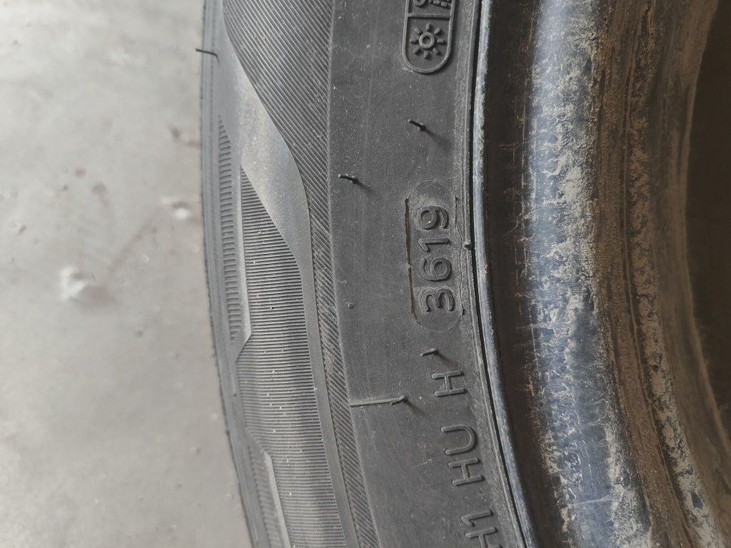 Koła nissan R17 opony Hankook, kołpaki i nakrętki