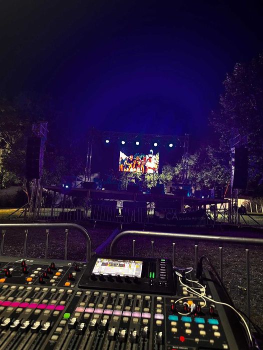 Aluguer Som,Luz,LEDWall-Produção de Eventos Plano Analógico Produções