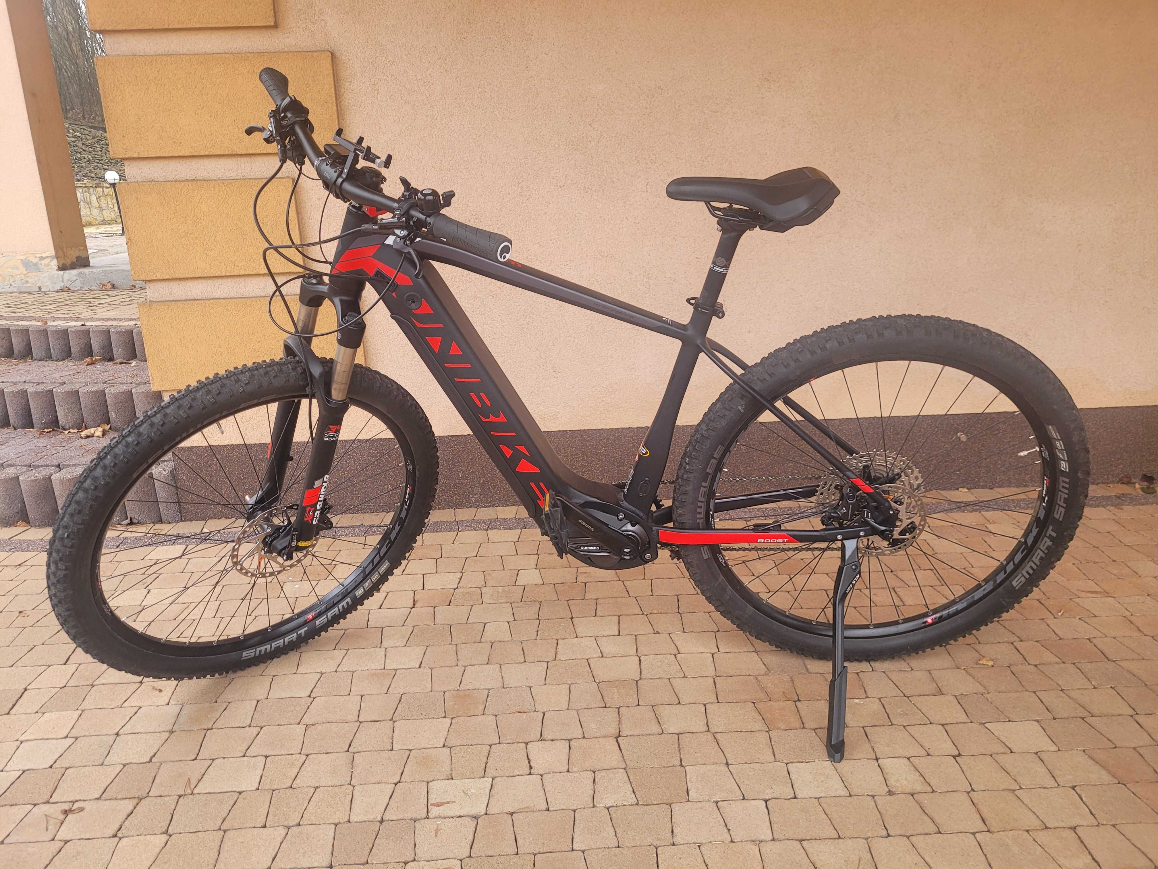 Rower elektryczny Unibike Atom 2023