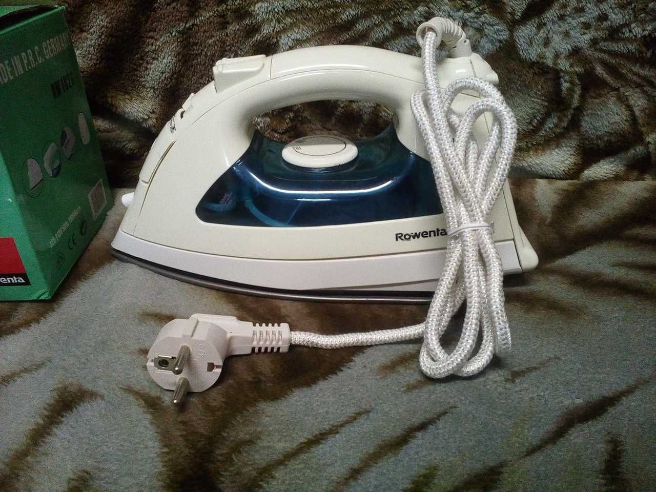 Утюг паровой "Rowenta DM-1026"