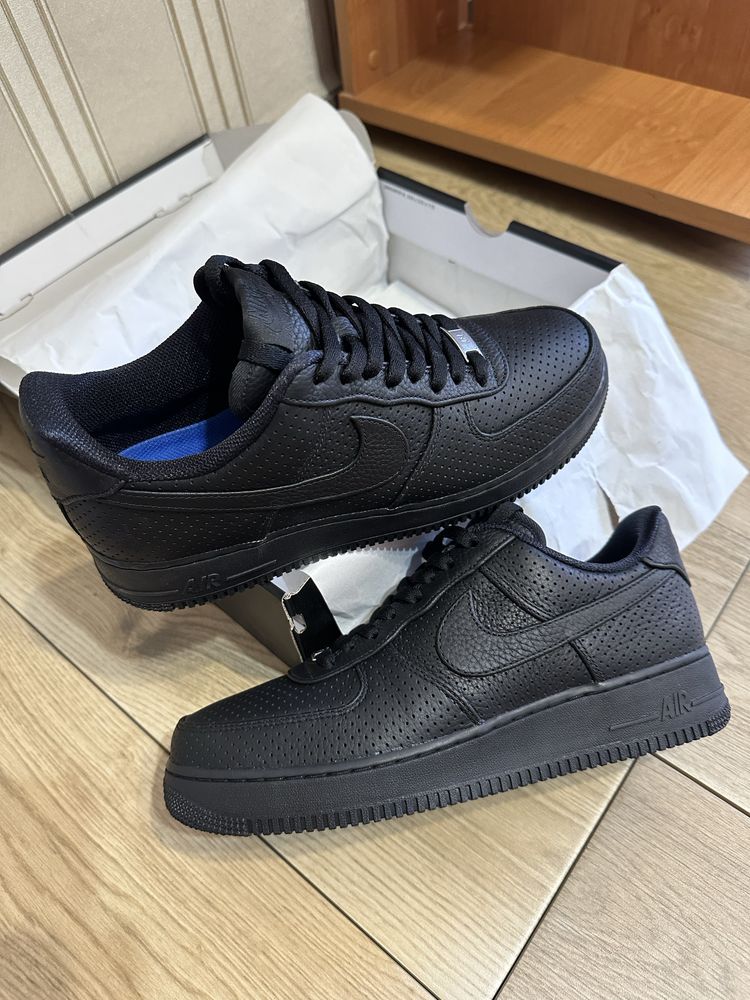 Nike Air Force 1 SP Perforated black - HF8189-001