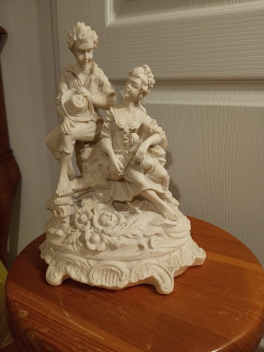 Figurka para alabaster